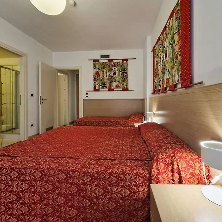Spacious Flat With A Bright Terrace Lägenhet Bibione